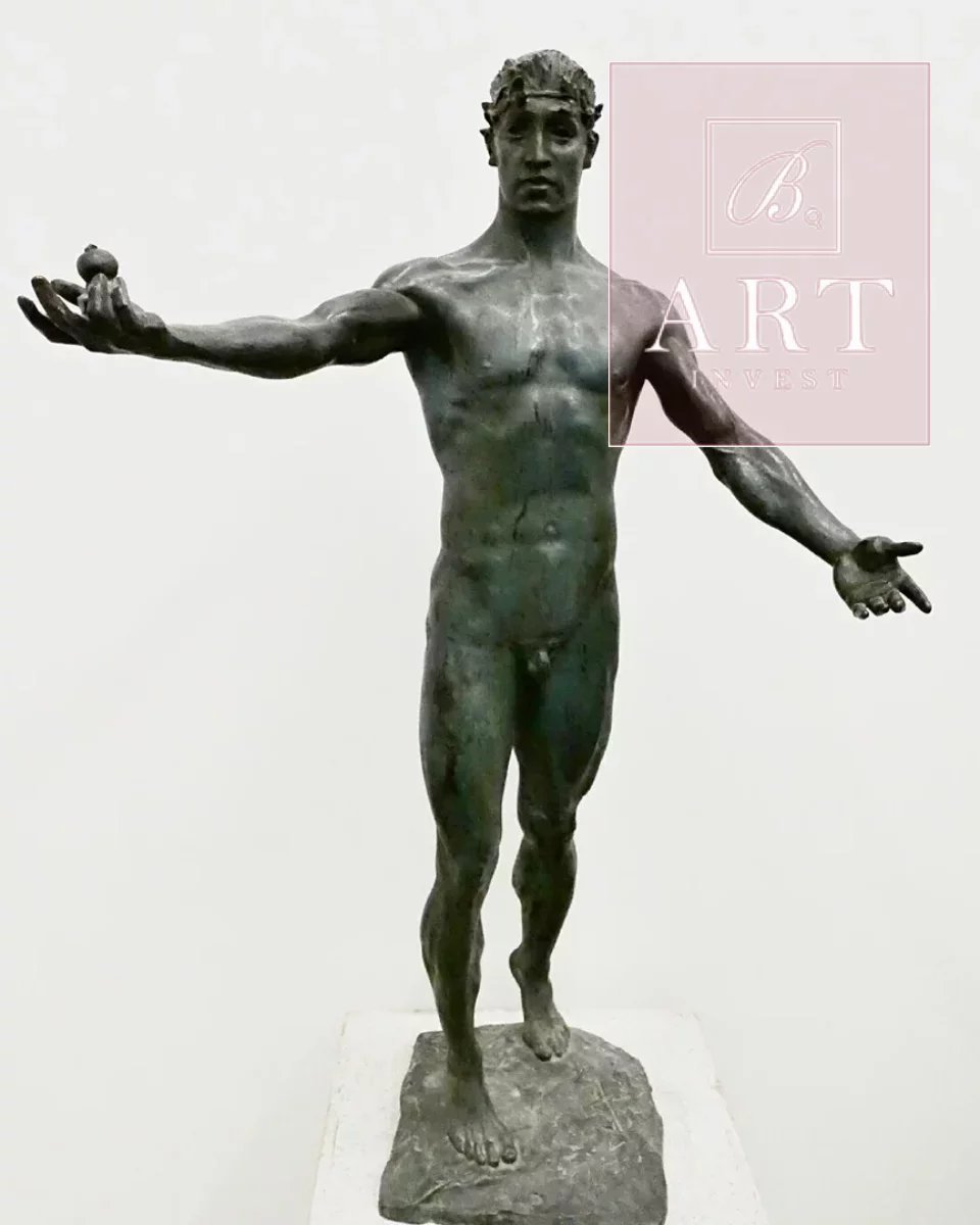 Grande sculpture en bronze à patine verte signée Louis Mascré, fondeur Verbeyst. H: 100cm.
