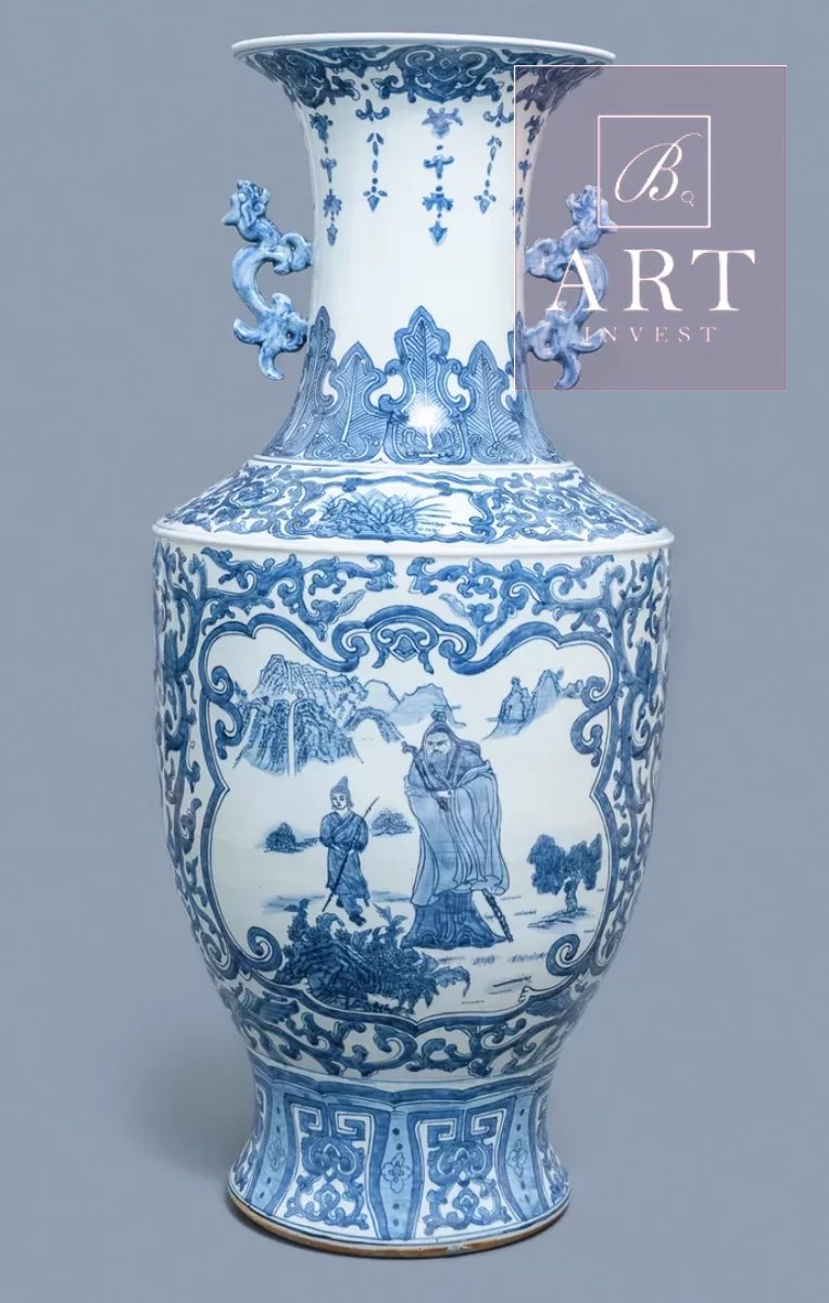 Très grand vase en porcelaine de chine vers 1900. H: 90cm