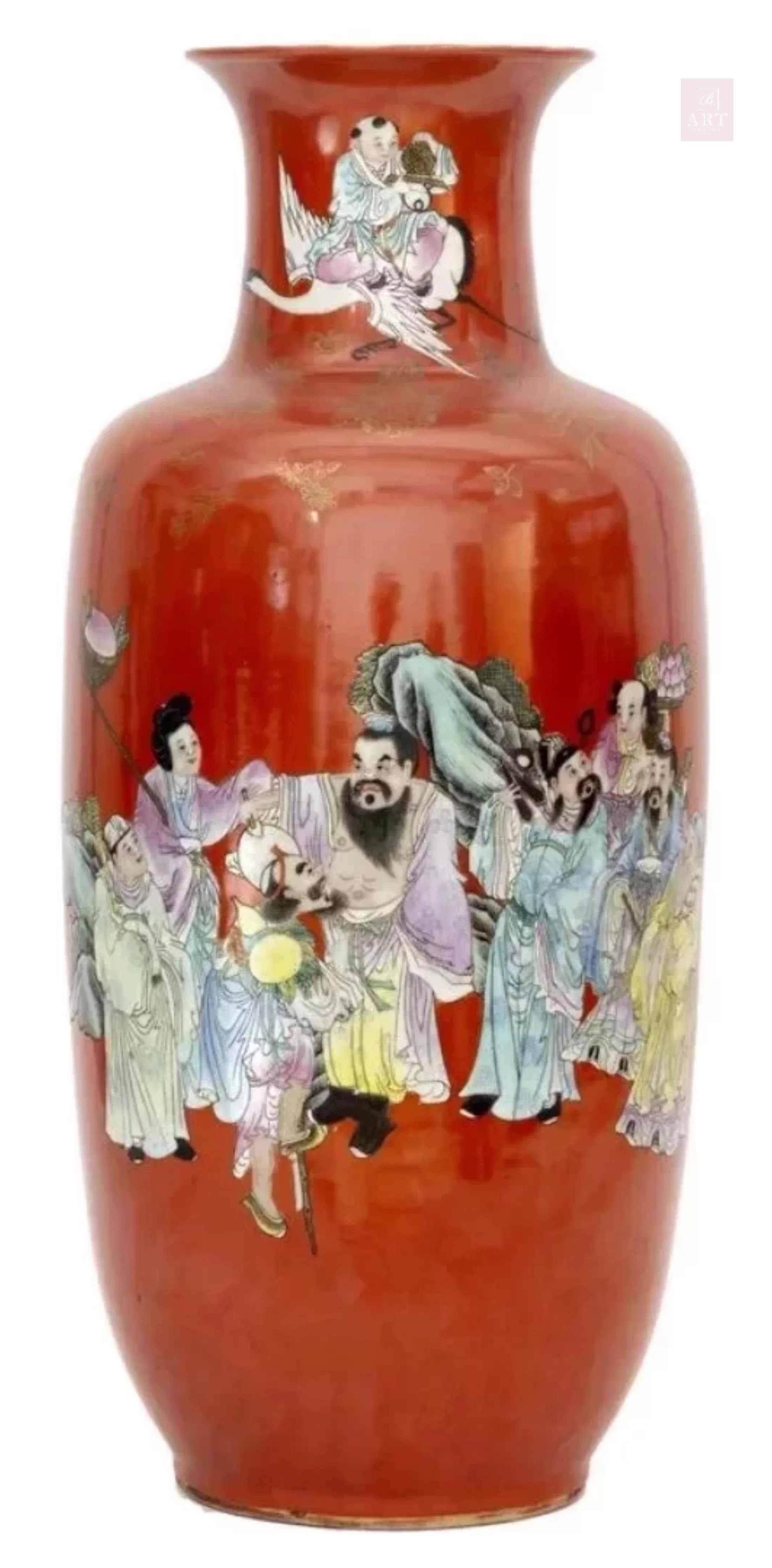 Vase en porcelaine de chine a décor de personnages, 19eme siècle