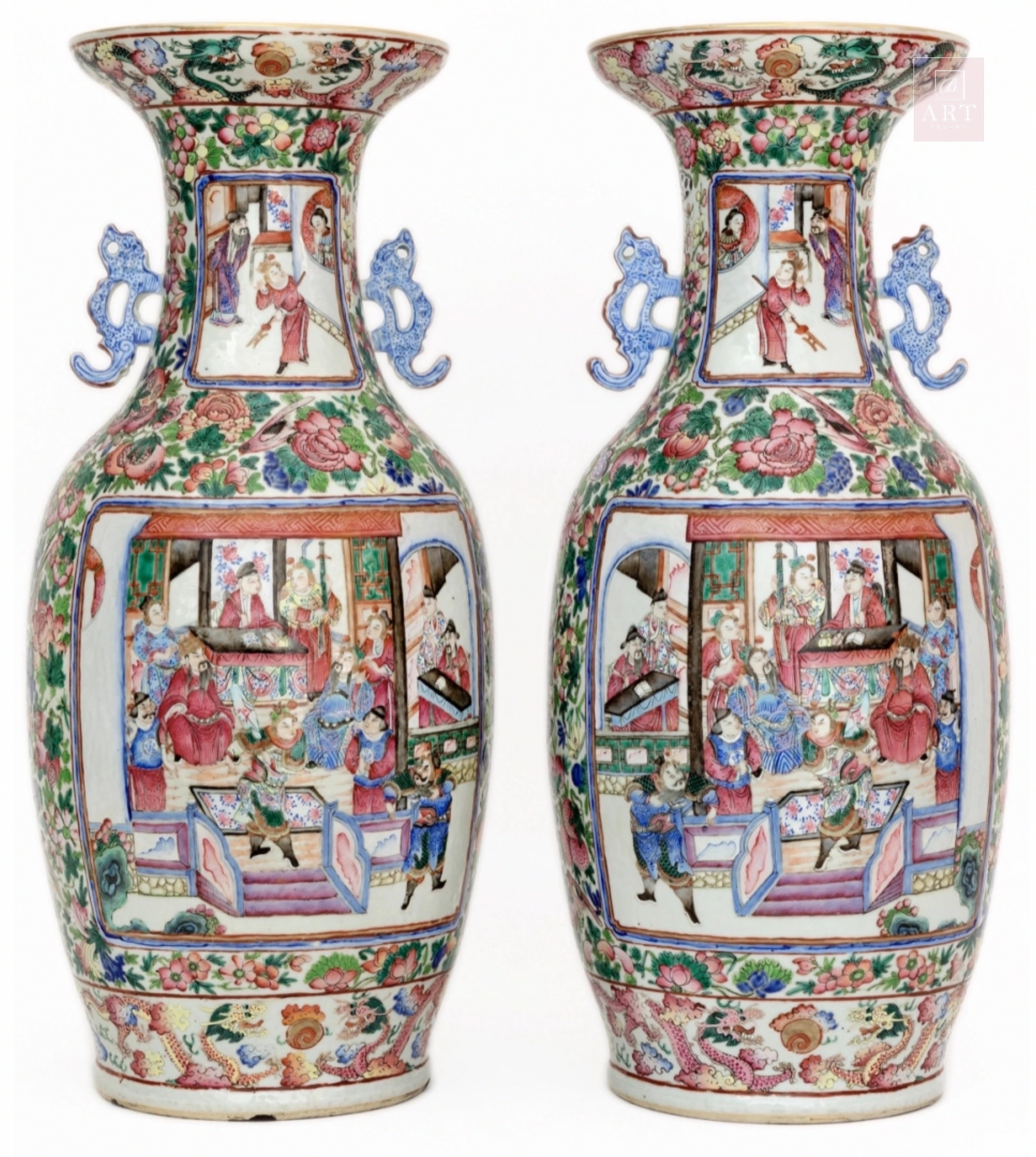 Paire de vases en porcelaine de Canton 19e