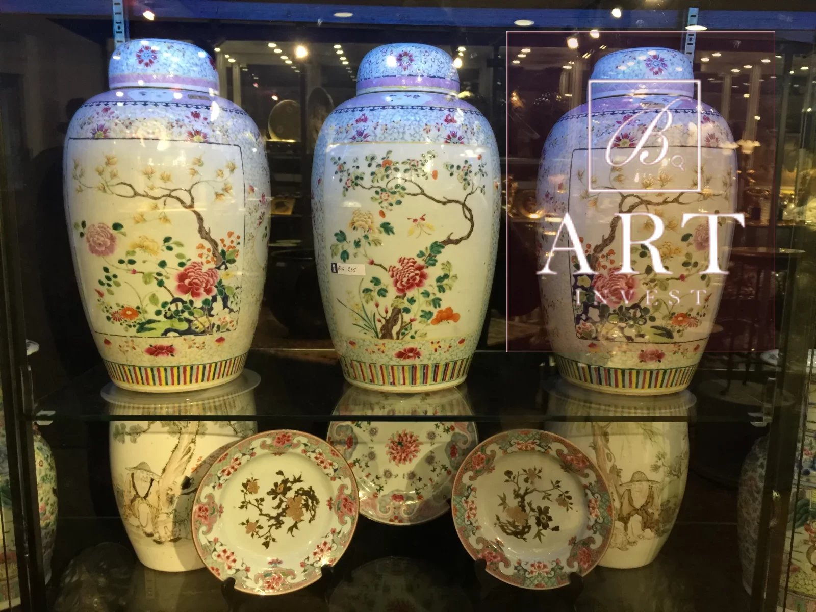 3 big covered vases, chinese porcelaine, 19th century.