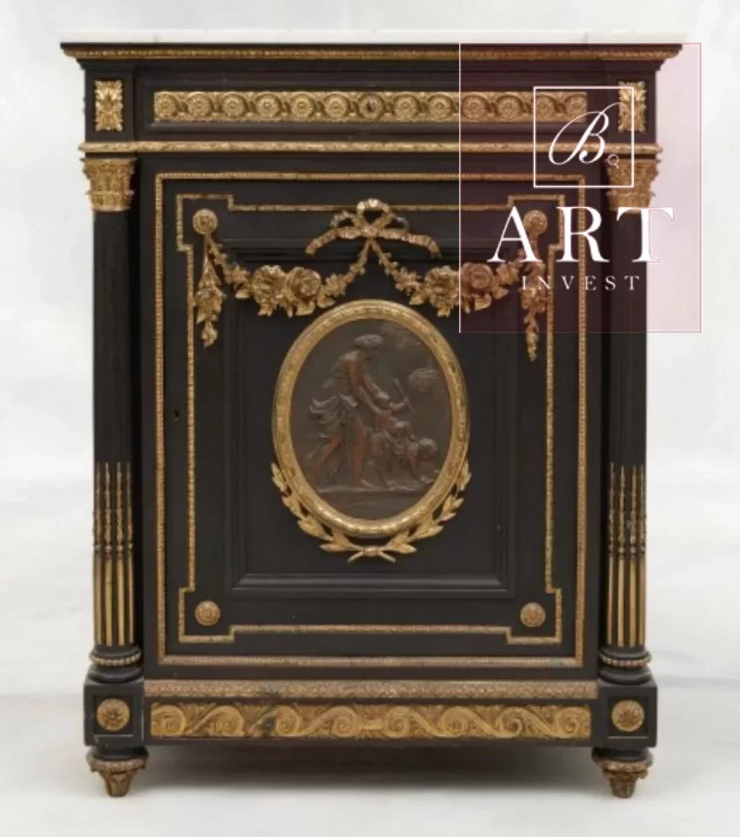 A Napoleon III period buffet. Nice quality of gilded bronze.