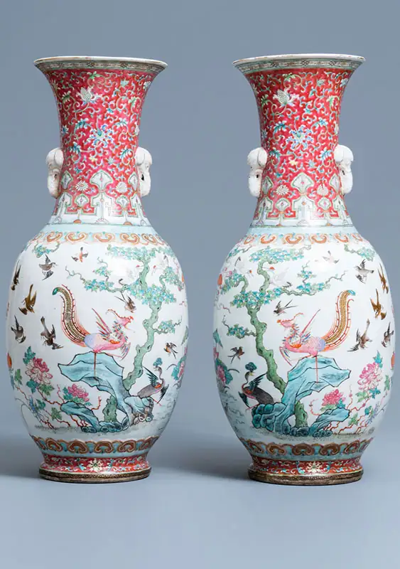 Paire de vases en porcelaine chinoise ancienne